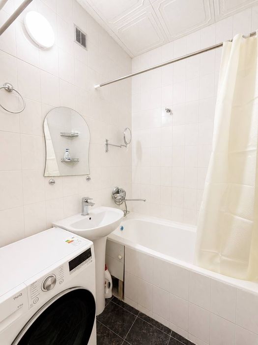 Продается 4х ком квартира, ориентир: Художников, 72,5