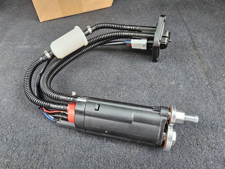 Бензинова помпа KTM