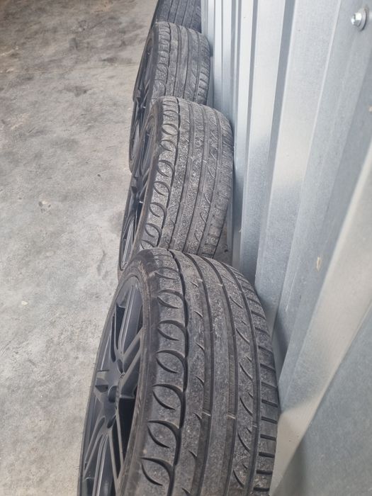 Лети джанти с гуми  225/40/18