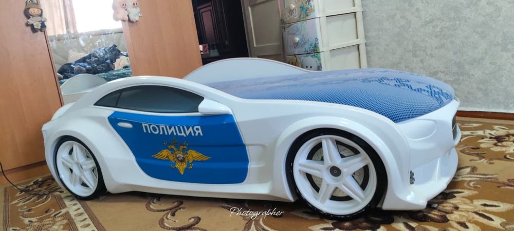 Кровать детская машина
