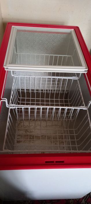 Морозильник б/У хорошем состоянии