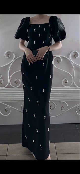 Продается платье жанская, размер м