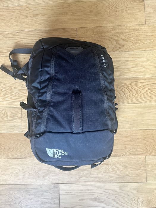 раница The North Face Surge