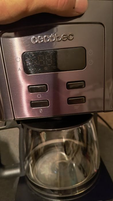 Филтърна кафе машина Cecotec