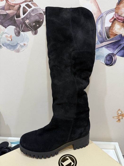 Продам зимние натуральные сапоги