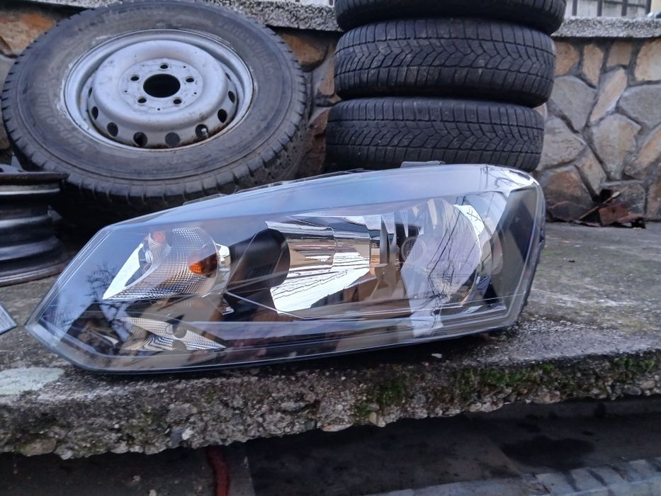 Оригинални фарове за vw polo.5- 6R.2009-2014-година.