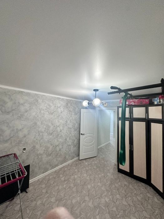 Продам 4ком в 6 мкрн