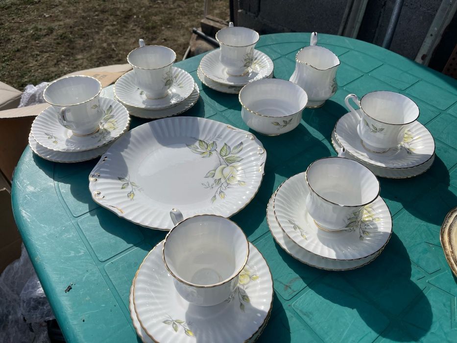 Английски порцеланов сервиз за чай