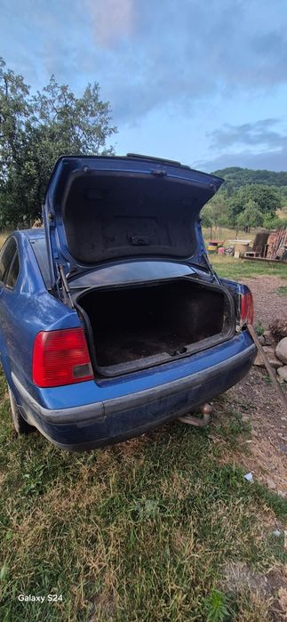 VOLKSWAGEN Passat 0 — imagine 3