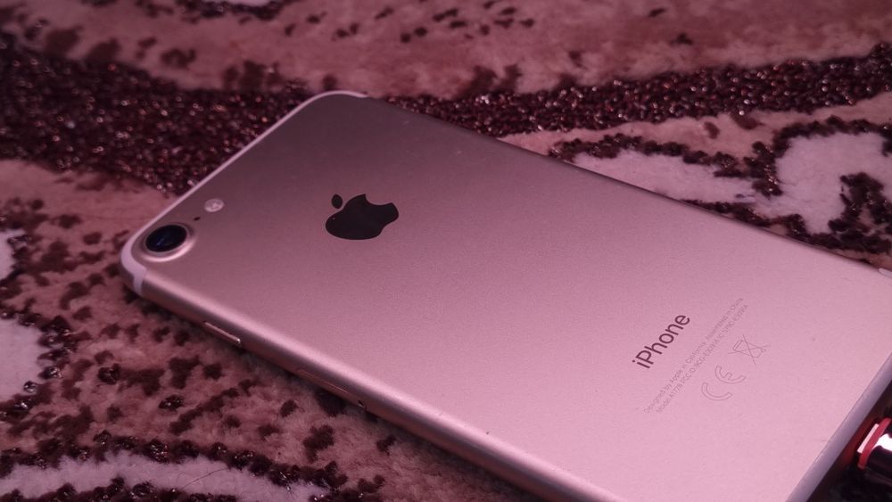 Iphone 7 продам прошитый