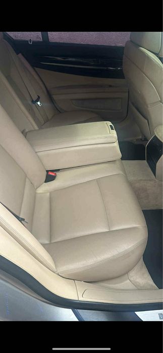 Bmw seria 740d 2011