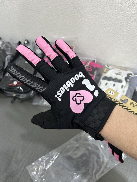 Мото перчатки для девушек