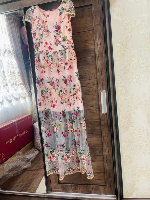 Женская вечерняя одежда