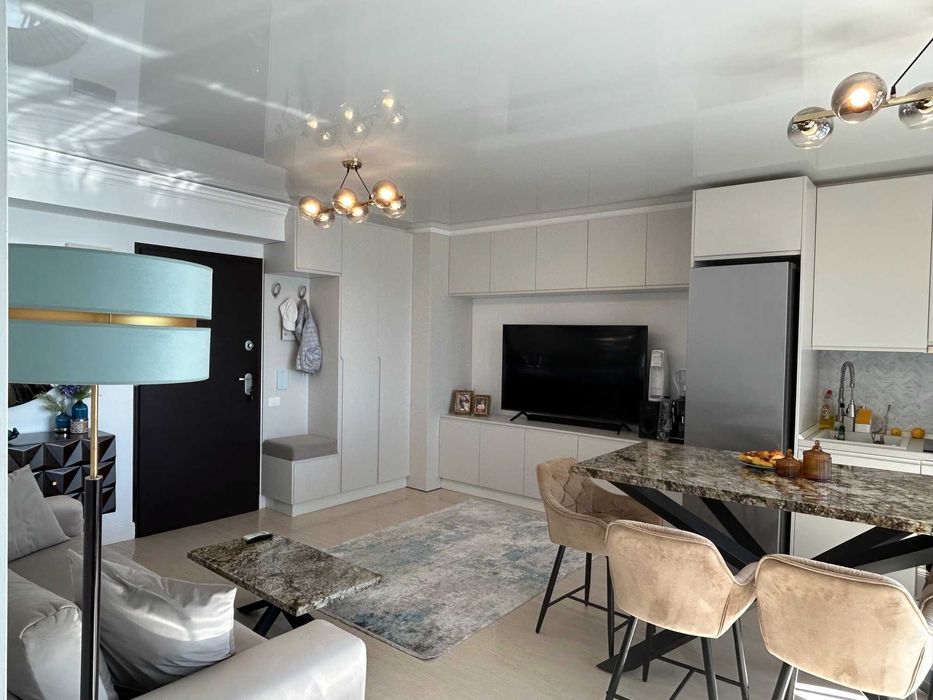 Apartament Premium, Vedere Frontală la Lacul Siutghiol – Mamaia, Garaj Subteran
