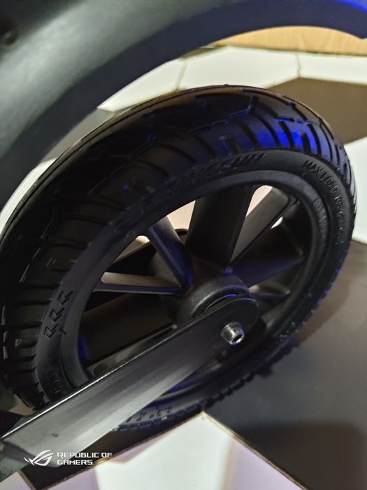 Trotineta E-Twow Booster Plus