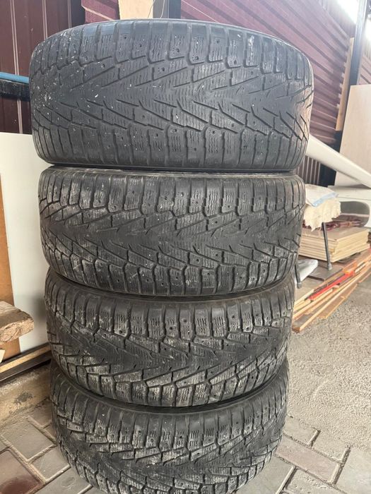 Резина  б/у.         4 шт