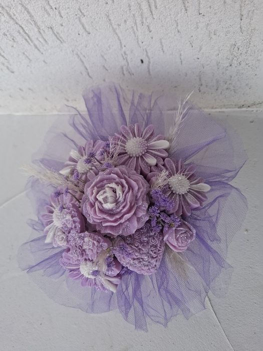 Buchet decorativ de flori din soia, parfumate.