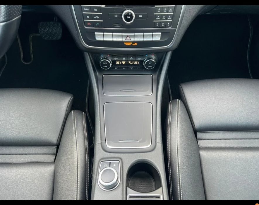 Mercedes GLA 200  PANORAMA