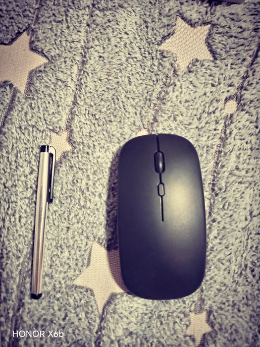 Продаю, планшет купили но не пользовались