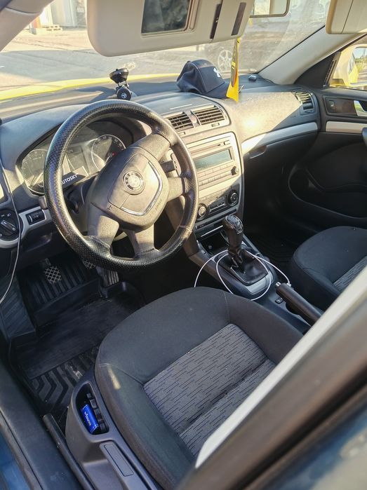 Vând skoda octavia