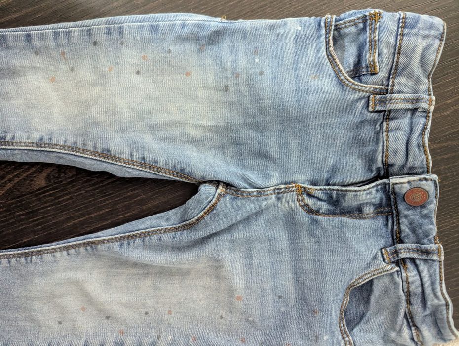 Blugi denumirea fetite