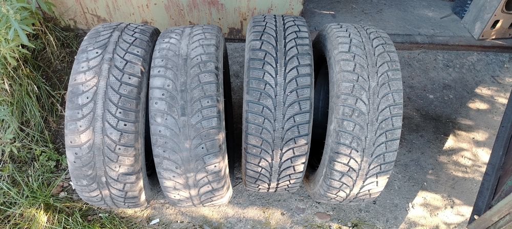 Продам шина на R15