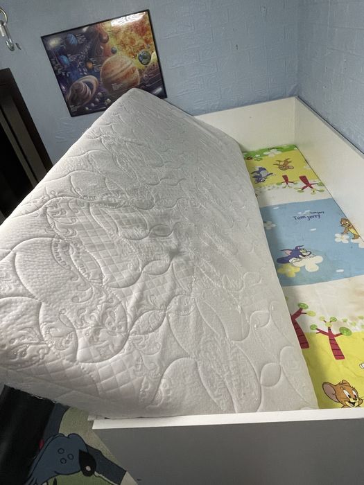 Двухъярусная кровать