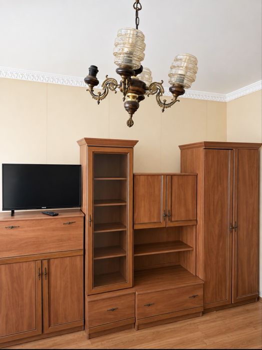 Продавам холна секция