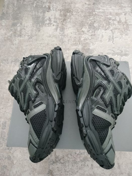 balenciaga runner
