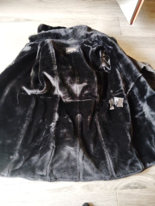 Cojoc îmblănit din piele