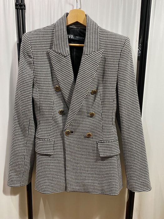 Двуредно леко вталено сако Zara в стил Balmain