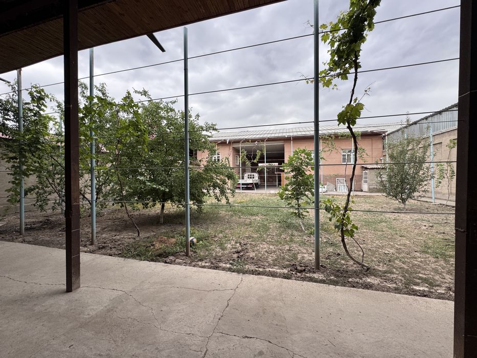 Яшнободта участок уй сотилади