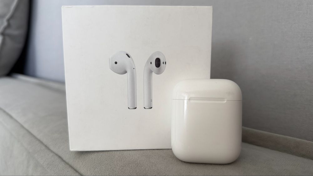 Airpods 2, оригинал, в отличном состоянии