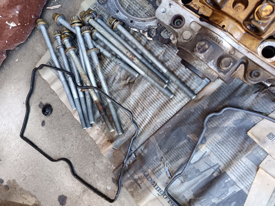 Головка генератор помпа аутбек 2.5