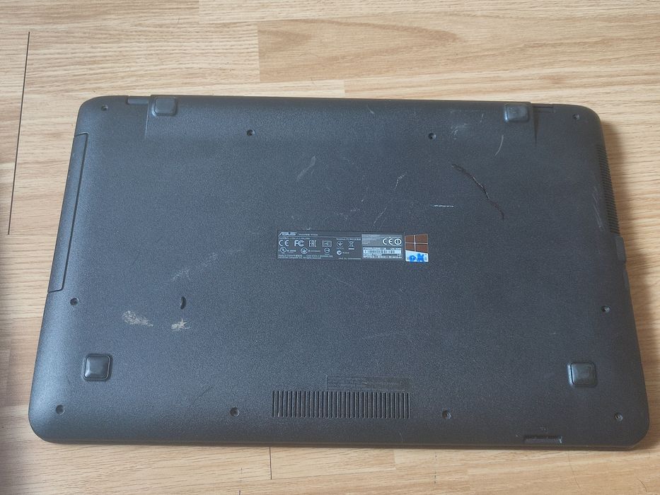 Carcasa Completa + Tastatura testată - Asus R752M R752L