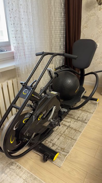 Кардио велотренажер Ball bike, бренд Revolution