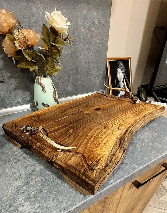 Дъска / плата и подноси за рязане на мезета от ОРЕХ