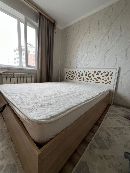 Продам 2х спальную кровать
