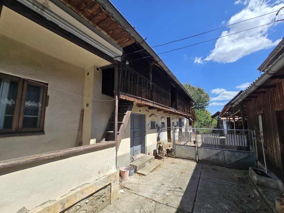 Casă bătrânească de vacanță