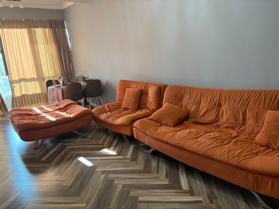 Продам диван с креслами