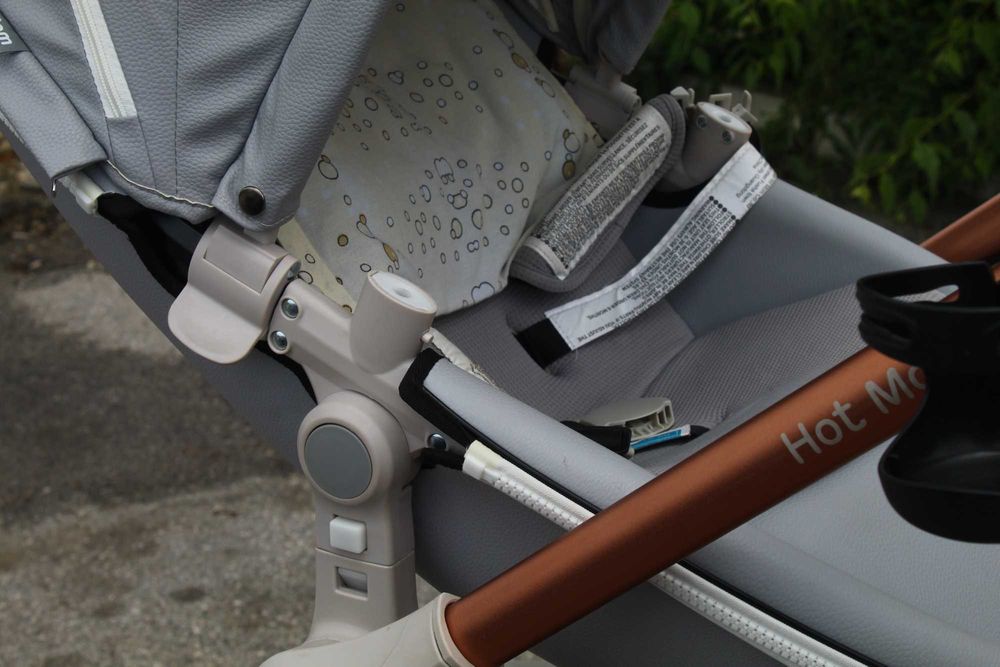 Готина бебешка количка