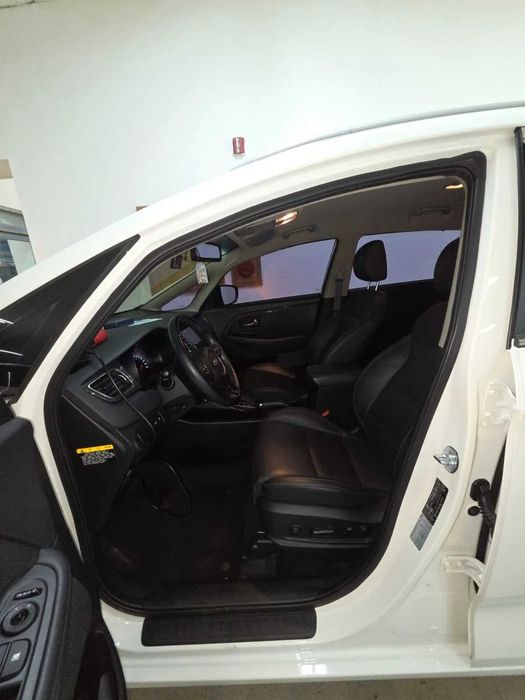 Kia Carens TOP Екстри Реален пробег и 6 месеца гаранция!!!