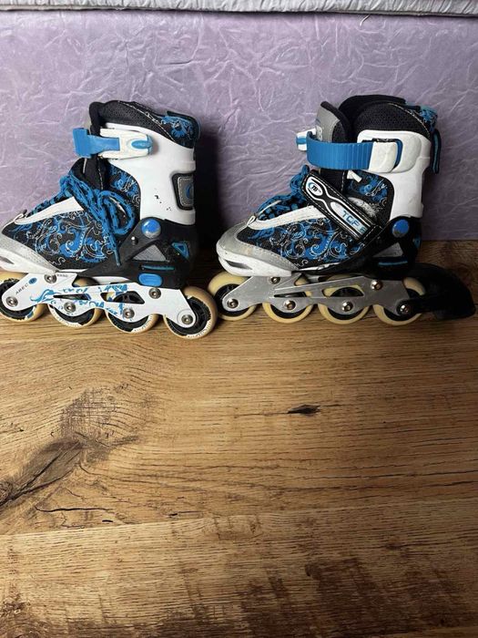 Детски ролери в много добро състояние.