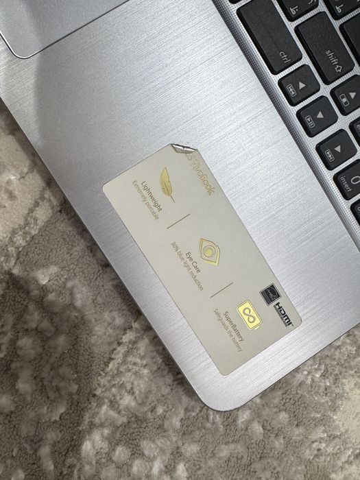 ноутбук ASUS VivoBook 15 X540UAR