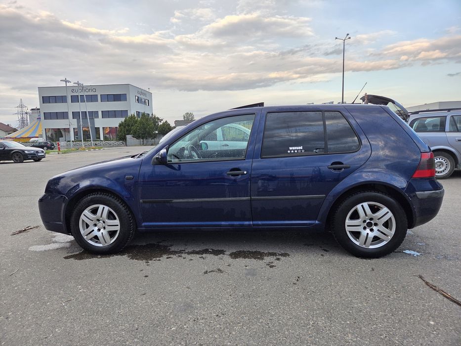VOLKSWAGEN Golf 2002 — imagine 4