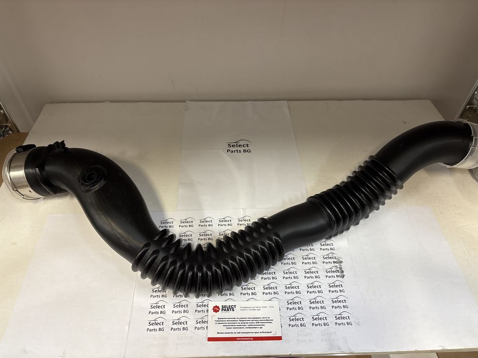 Маркуч за интеркулер БМВ 1 E81 E82 E87 04-13