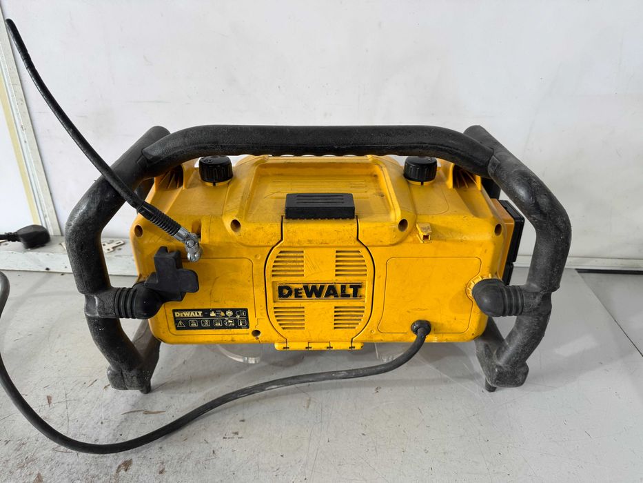 Радио - Dewalt DC013