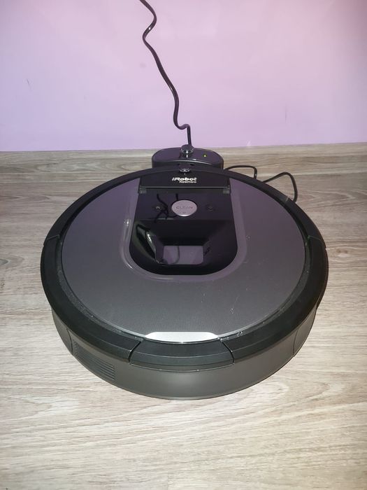 Robot aspirator iRobot Roomba i7