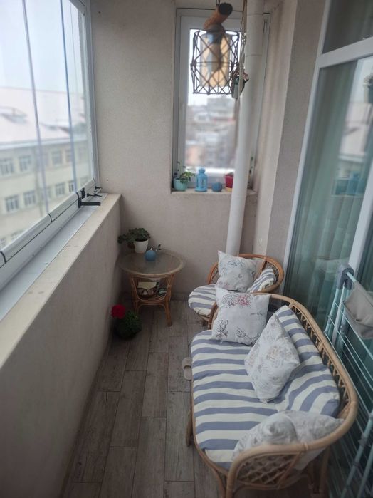 Дава се под наем Двустаен апартамент в Бургас, Център - 63 кв.м за 548.25 € - Снимка #9