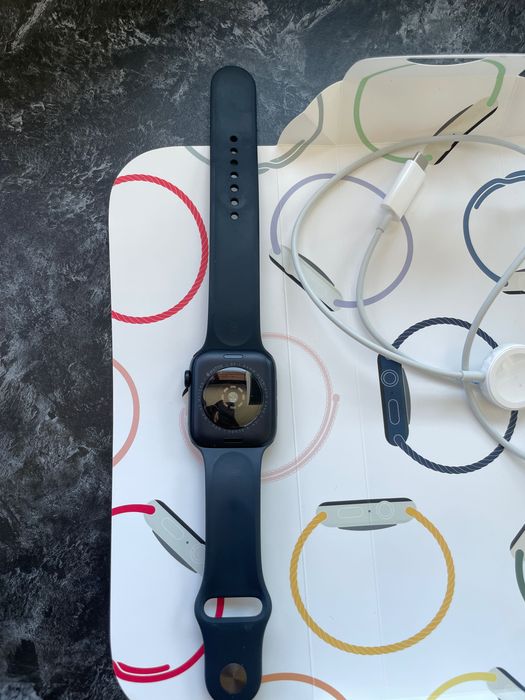 Apple Watch SE (Gen 2) 44mm Като чисто нов